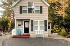 Point Sebago 2 bed 1.5 bath home. Sleeps 7